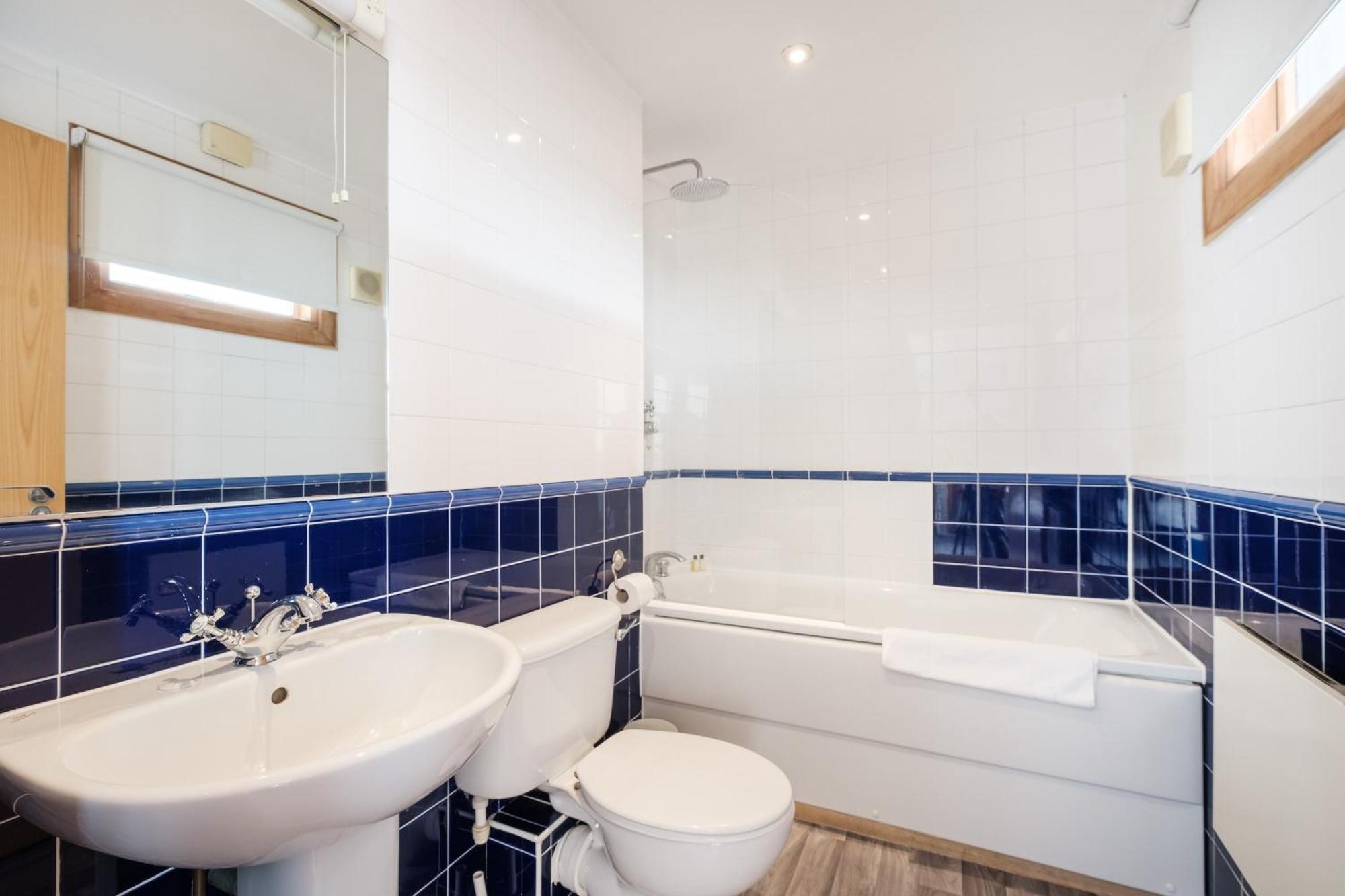 2Br Penthouse With Terrace - Heart Of Holborn - Cityapartmentstay ロンドン エクステリア 写真