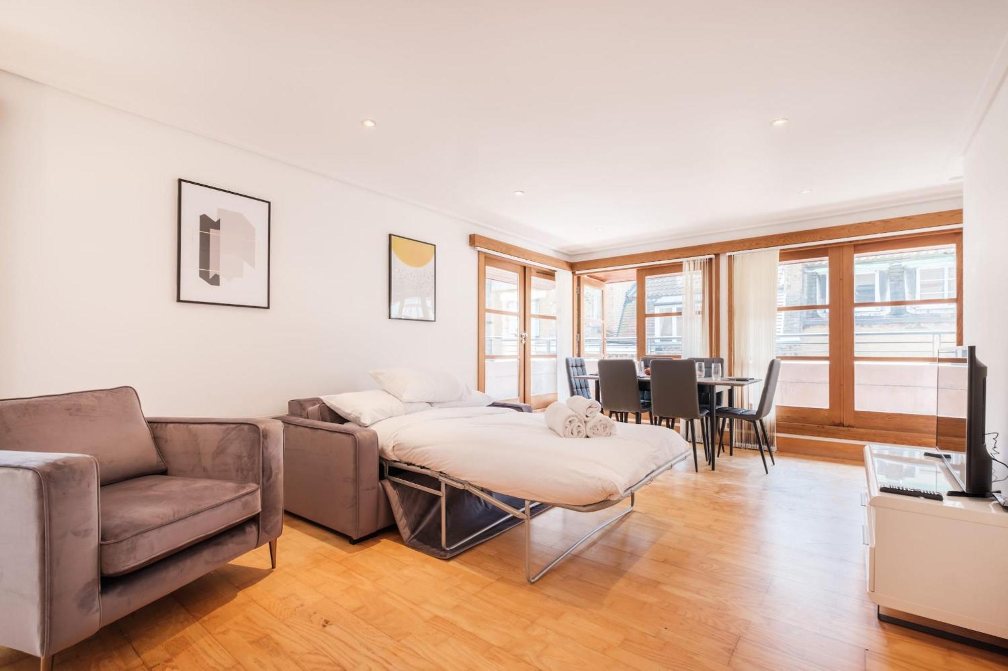 2Br Penthouse With Terrace - Heart Of Holborn - Cityapartmentstay ロンドン エクステリア 写真